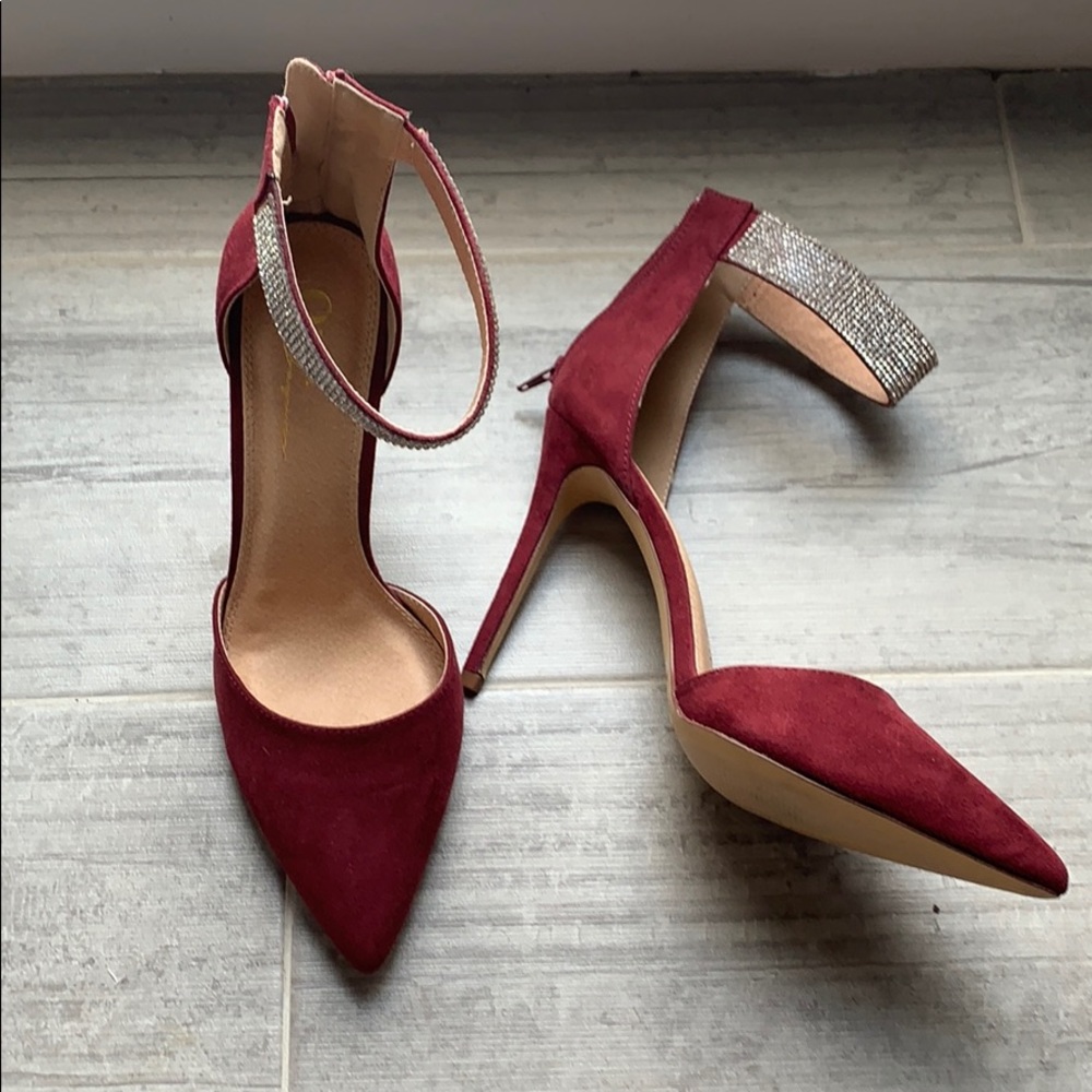 Maroon glam pumps